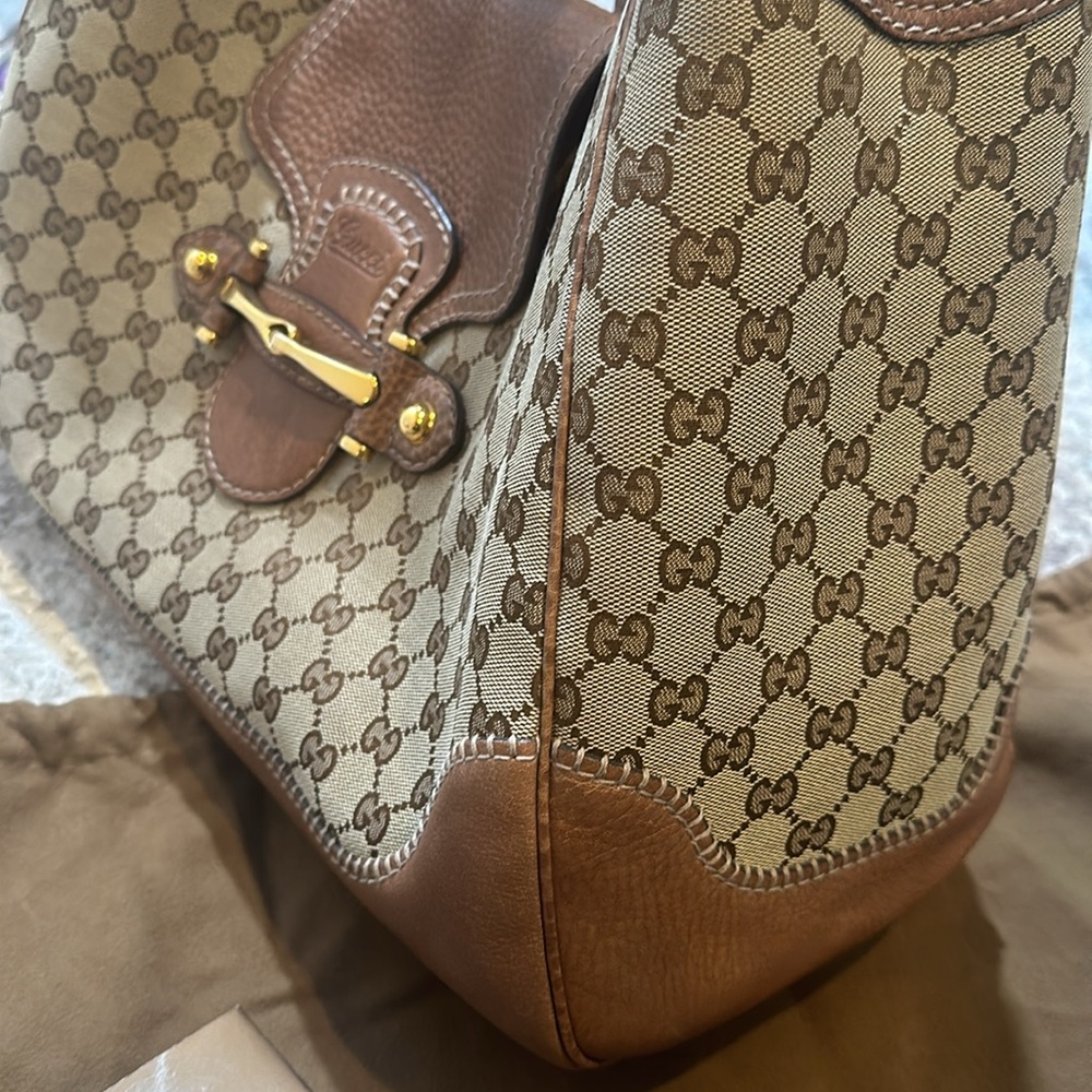 Vintage Gucci New Pelham Large Shoulder Bag w/ Gold Hardware - Picture 8 of 14